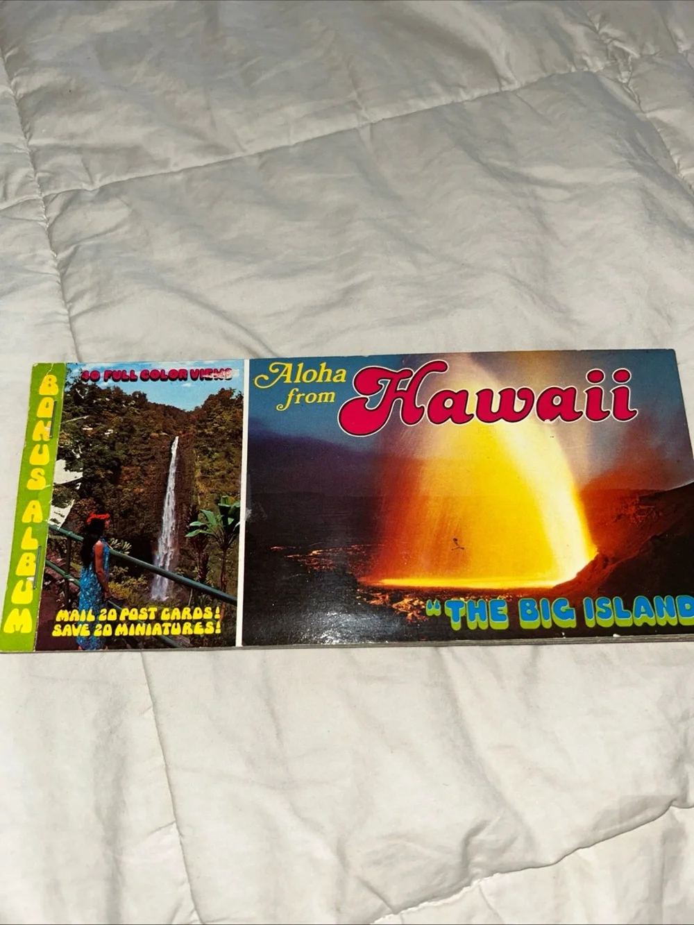 Vintage “Aloha From Hawaii”, 20 Colorful Postcards, Bonus Album